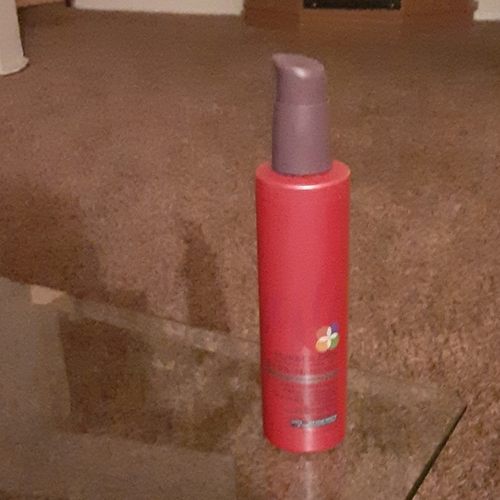 Pureologyl light weight smoothing lotion fo hair